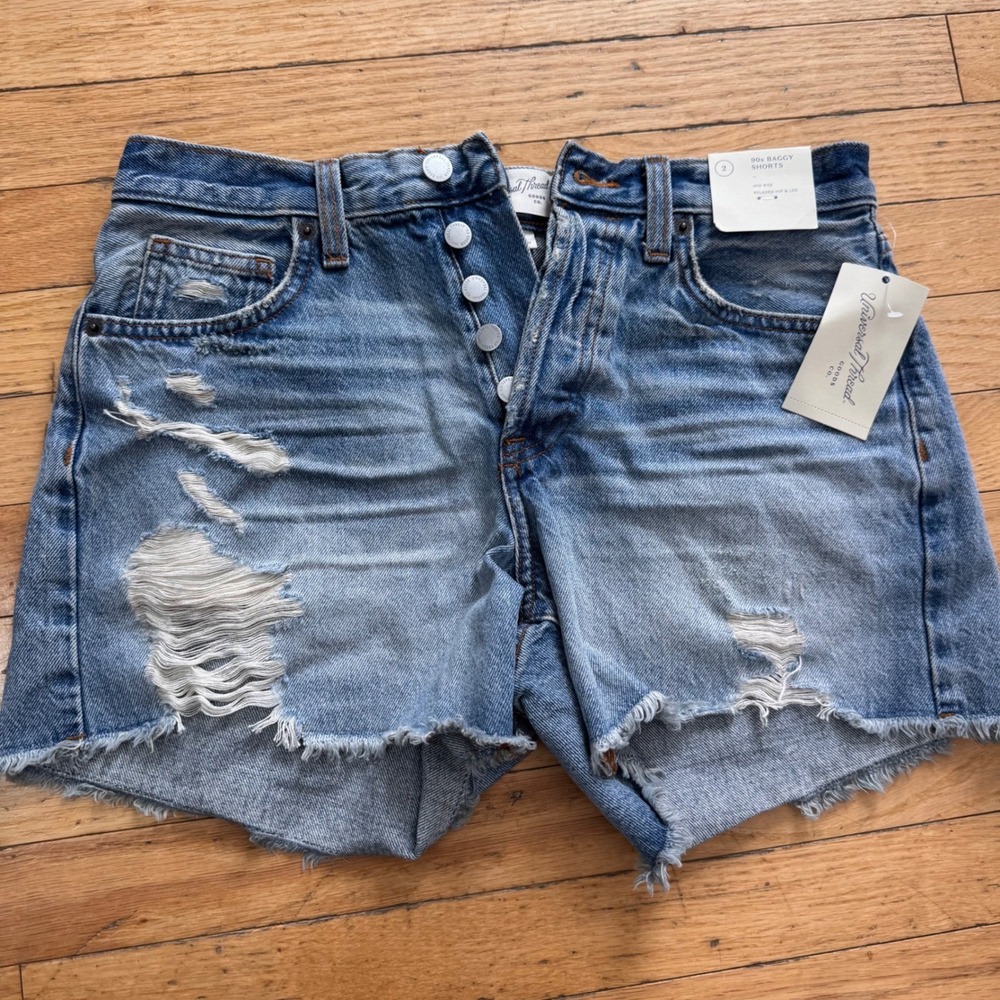 Universal Thread 90s Baggy Shorts Denim Distressed Mid Rise Button Fly Size 2